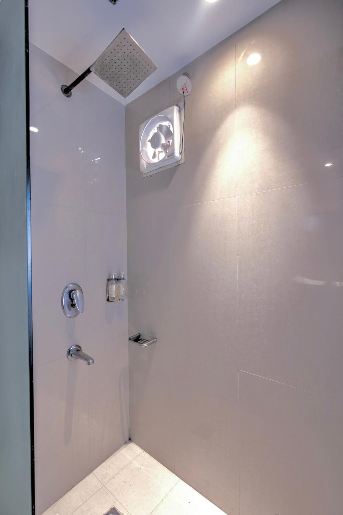 Empire Suites, نيودلهي المظهر الخارجي الصورة
