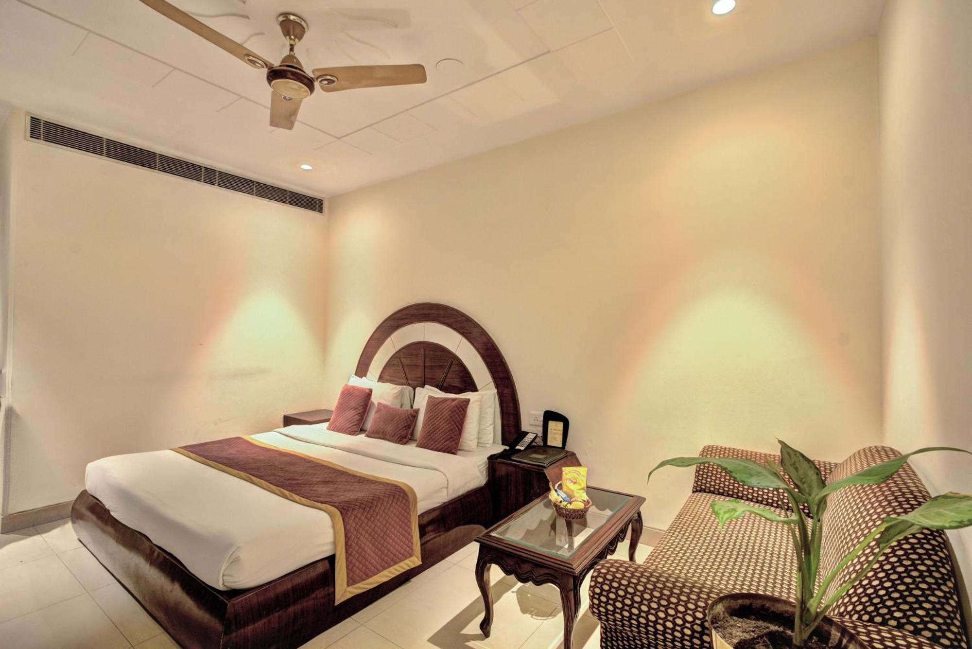 Empire Suites, نيودلهي المظهر الخارجي الصورة